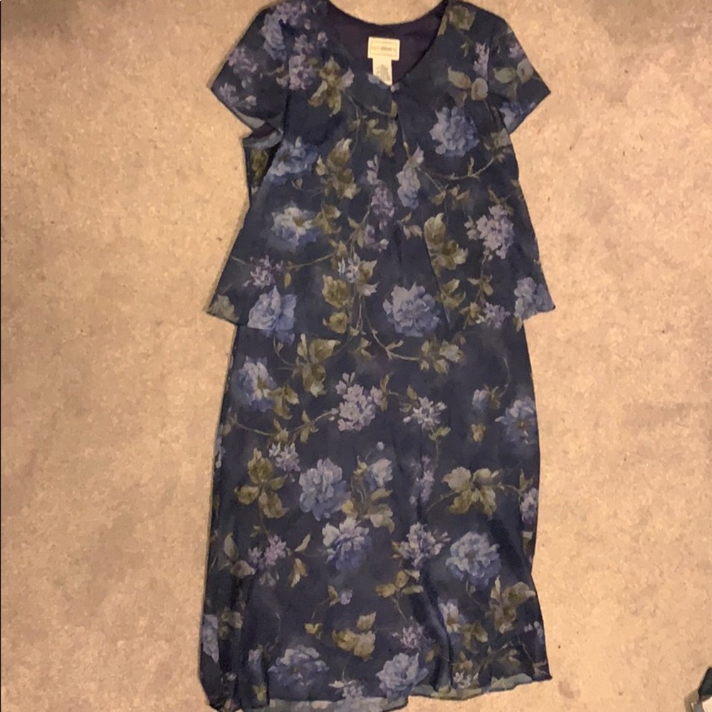 Blue crinkle floral dress